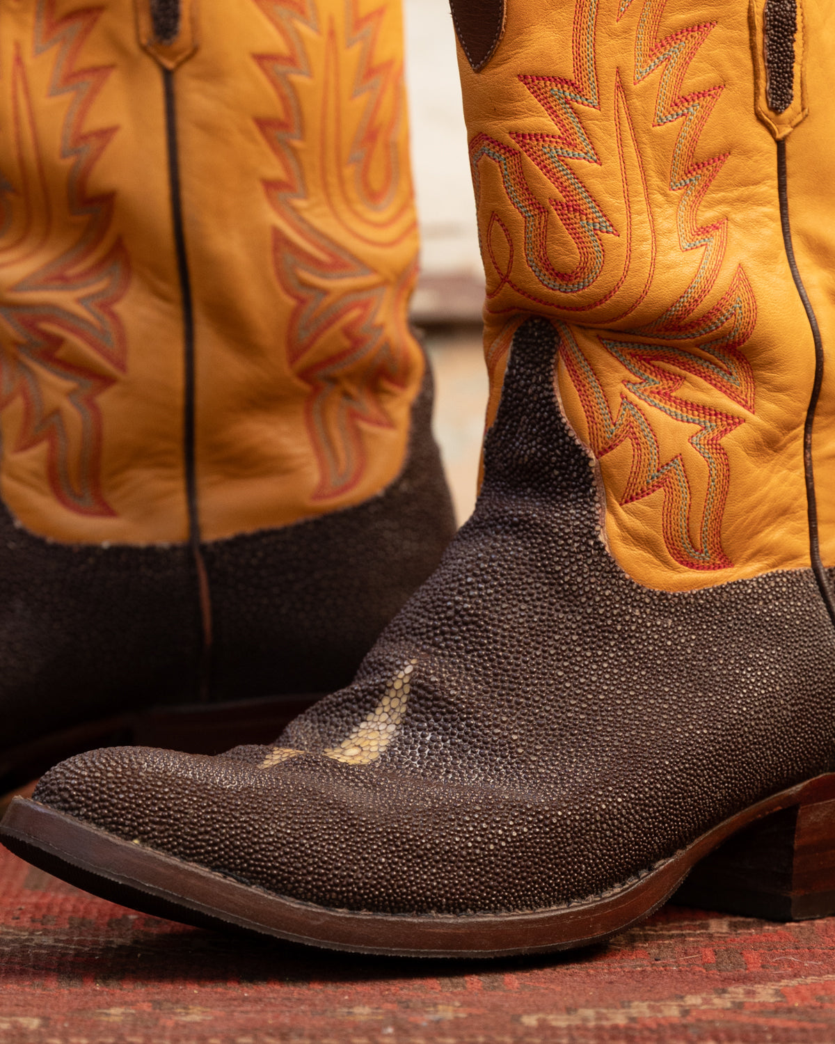 RARE Exotic Vintage Lucchese Stingray Boots (M)10.5D