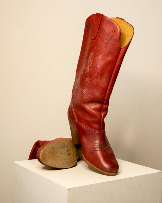 Vintage Hanna Heeled Red Leather Boots 6