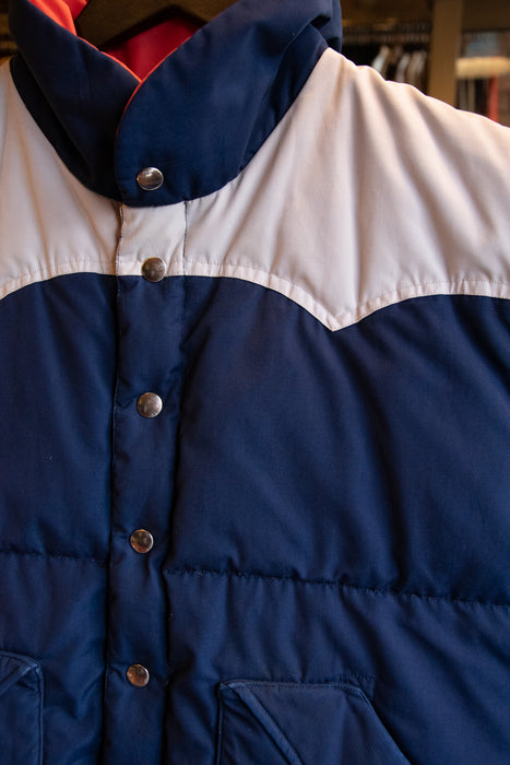 Retro Sleeveless Feather Puffer Jacket