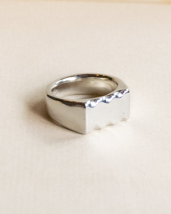 Wavy Signet Ring