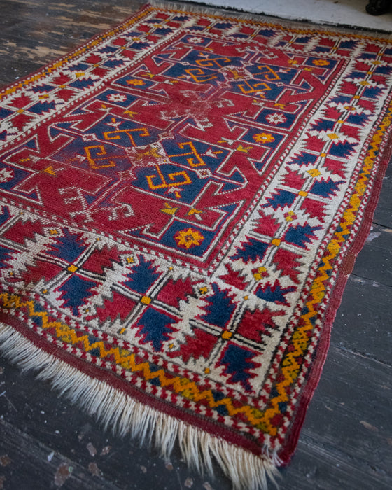 Handmade Vintage Persian Rug  157x110