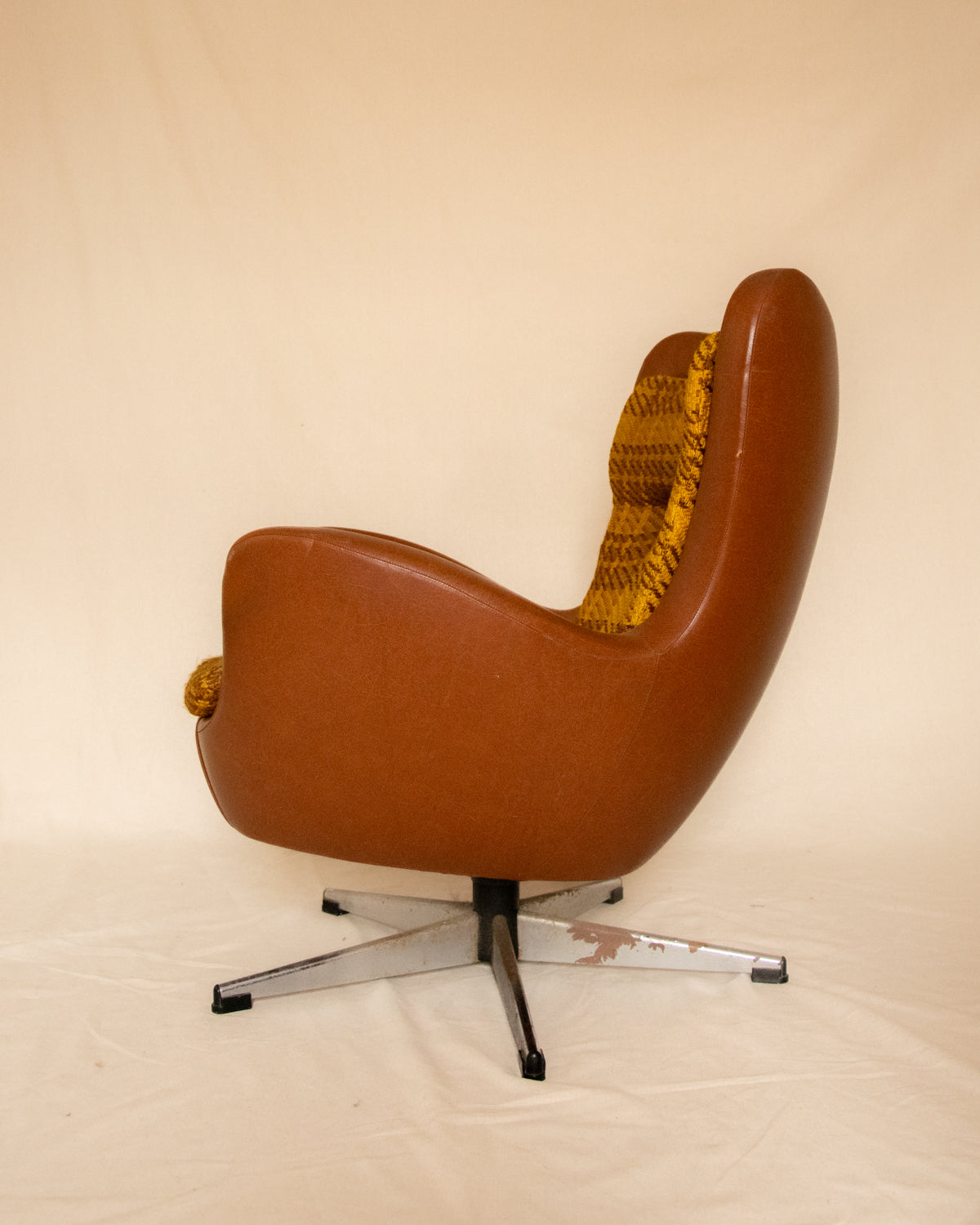 70s Namco Swivel Egg Chair