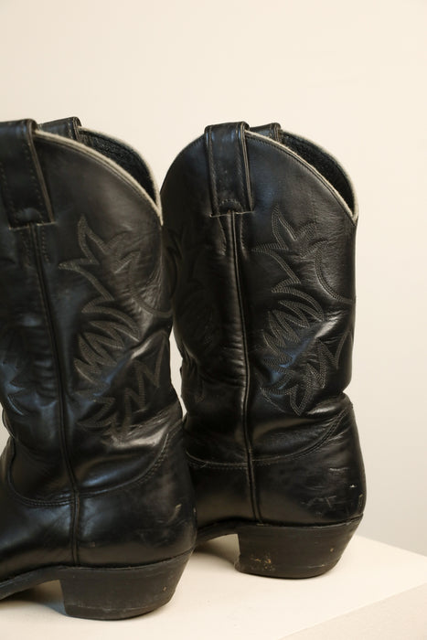 Vintage Black Cowboy Boots 6W